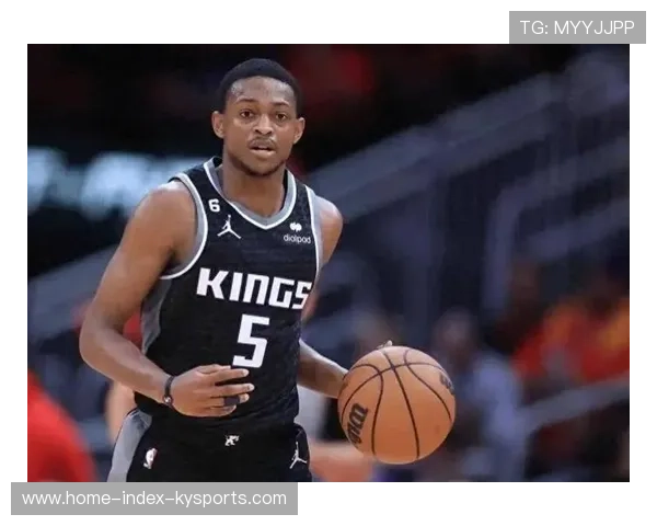 福克斯突破造成封堵犯规，国王稳住节奏