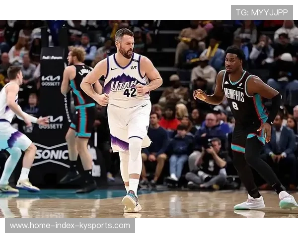 乔治三节爆发，爵士迎战灰熊力求终结连败