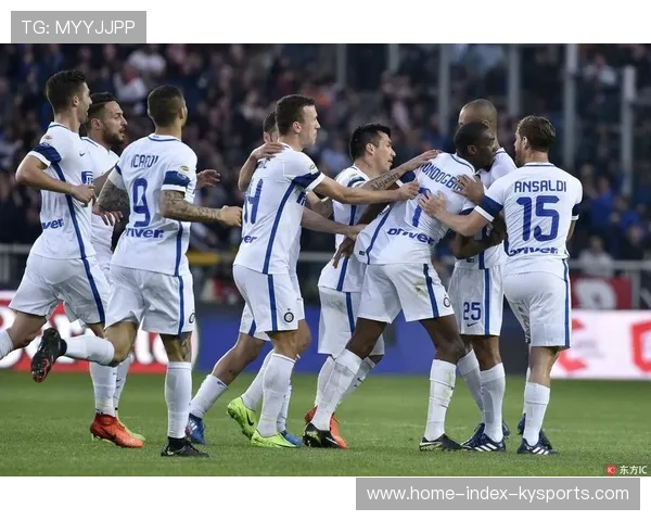 扎尼奥洛禁区凌空抽射差点破门