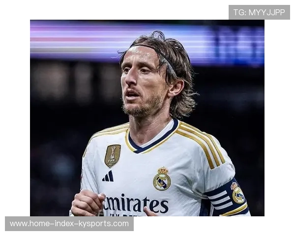 皇马中场的高位压迫让对手频繁失误，制胜利器再显锋芒